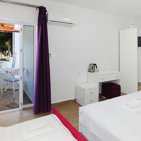 Angelina Otel Ormos Panagias