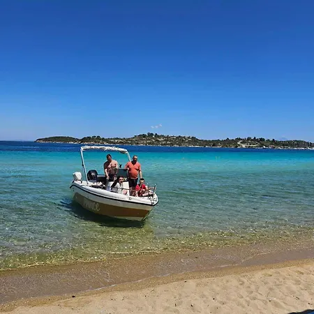 Angelina 2* Ormos Panagias