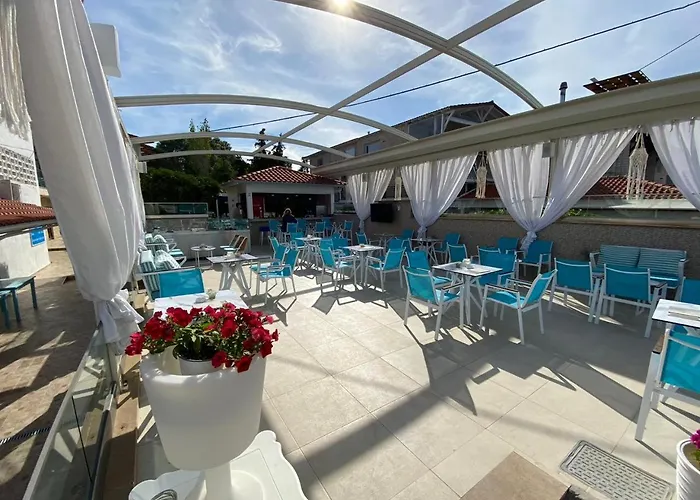 Hotel Angelina 2*