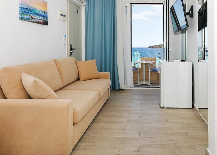 Angelina Hotel Ormos Panagias
