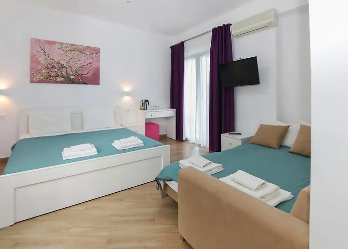 Angelina Hotel 2*