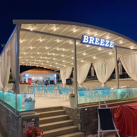 Angelina מלון 2*