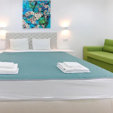 Angelina 2* אורמוס פנגיאס