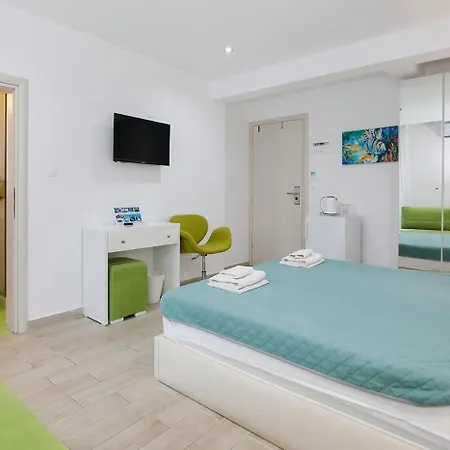 Angelina Hotel 2*