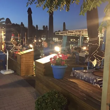 Angelina מלון 2*