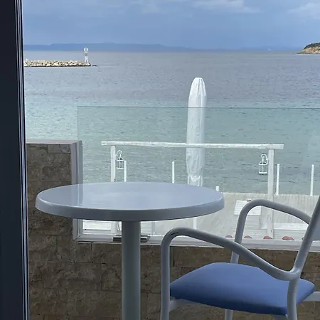 Angelina Hotel