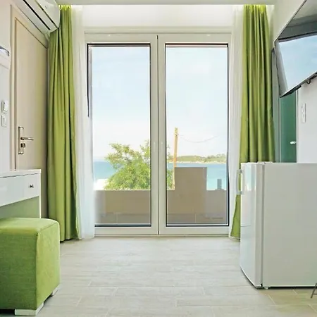 Angelina 2* אורמוס פנגיאס